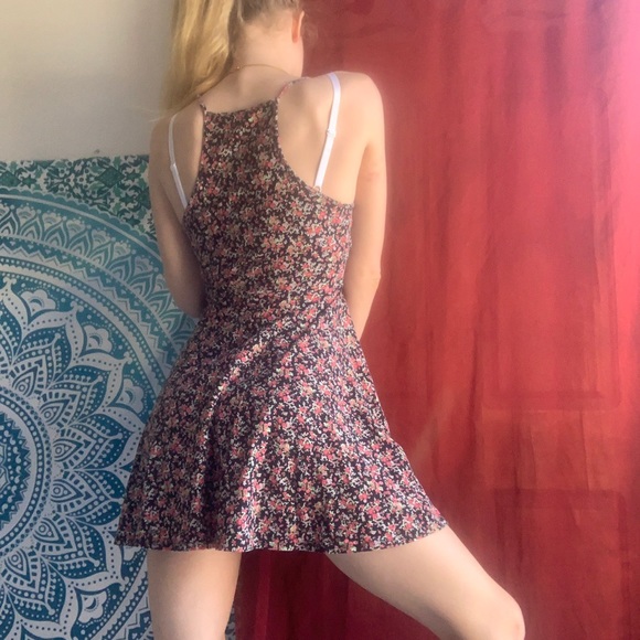 Forever 21 floral cotton dress - Picture 3 of 4